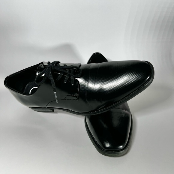 Calvin Klein Dress Shoes - Picture 3 of 5